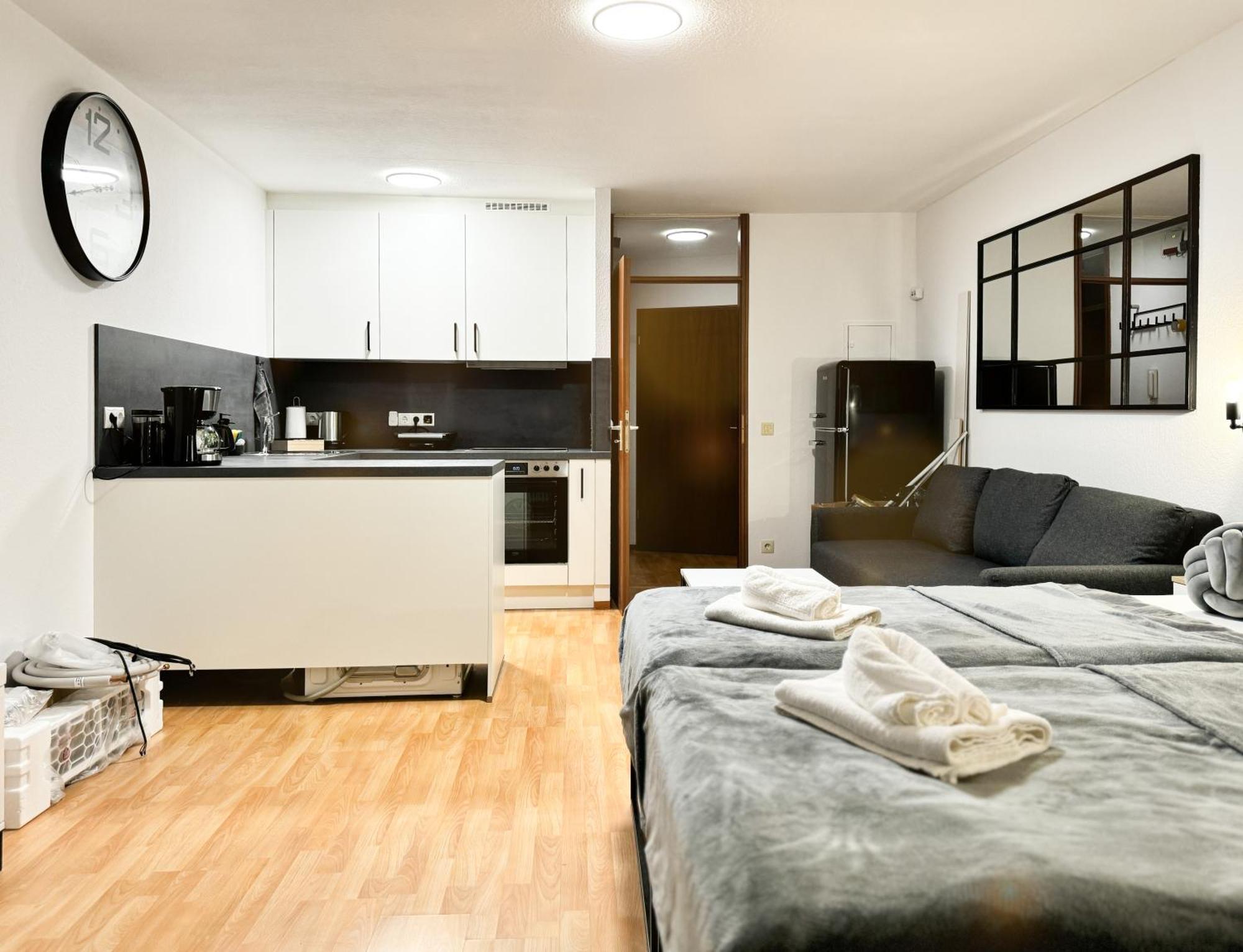 Modern Living In Karlsruhe - Frieden Apartments Luaran gambar