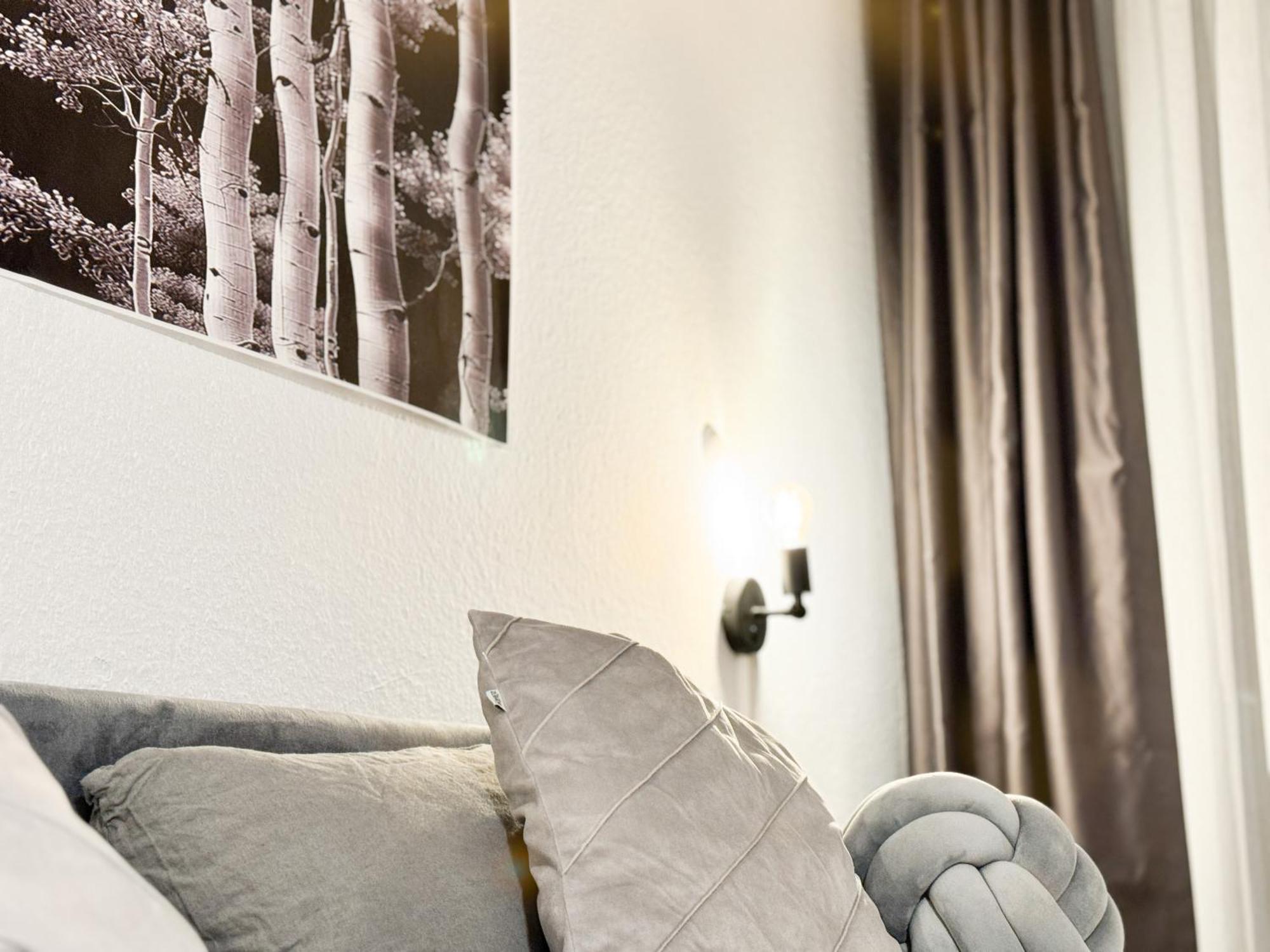 Modern Living In Karlsruhe - Frieden Apartments Luaran gambar